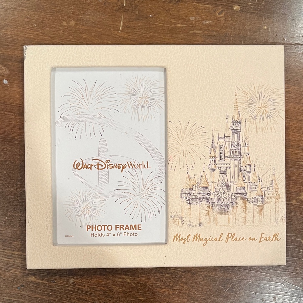 NWT Walt Disney World Cream Castle  Fireworks Photo Picture Frame w/Gold Accents